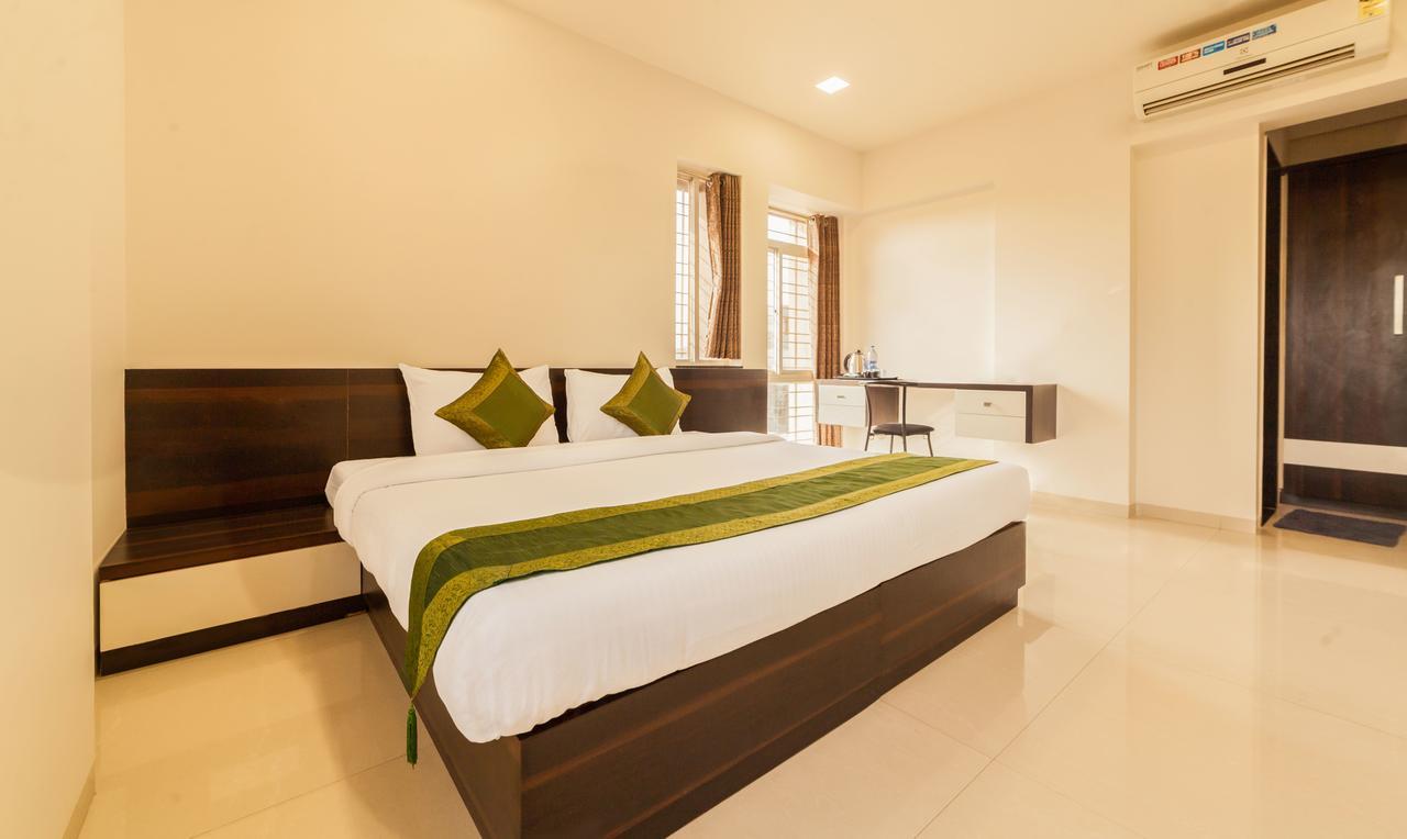 Hotel Treebo Trend Abode Nashik Zewnętrze zdjęcie