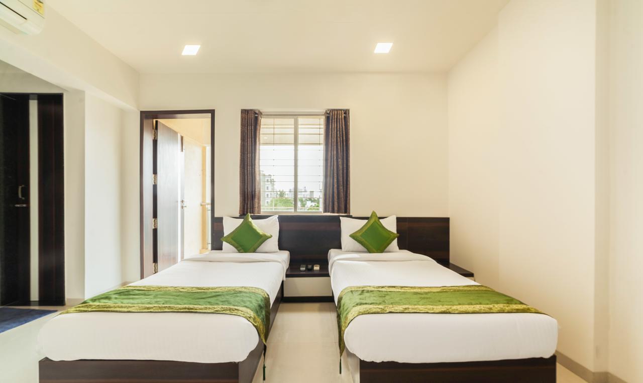 Hotel Treebo Trend Abode Nashik Zewnętrze zdjęcie